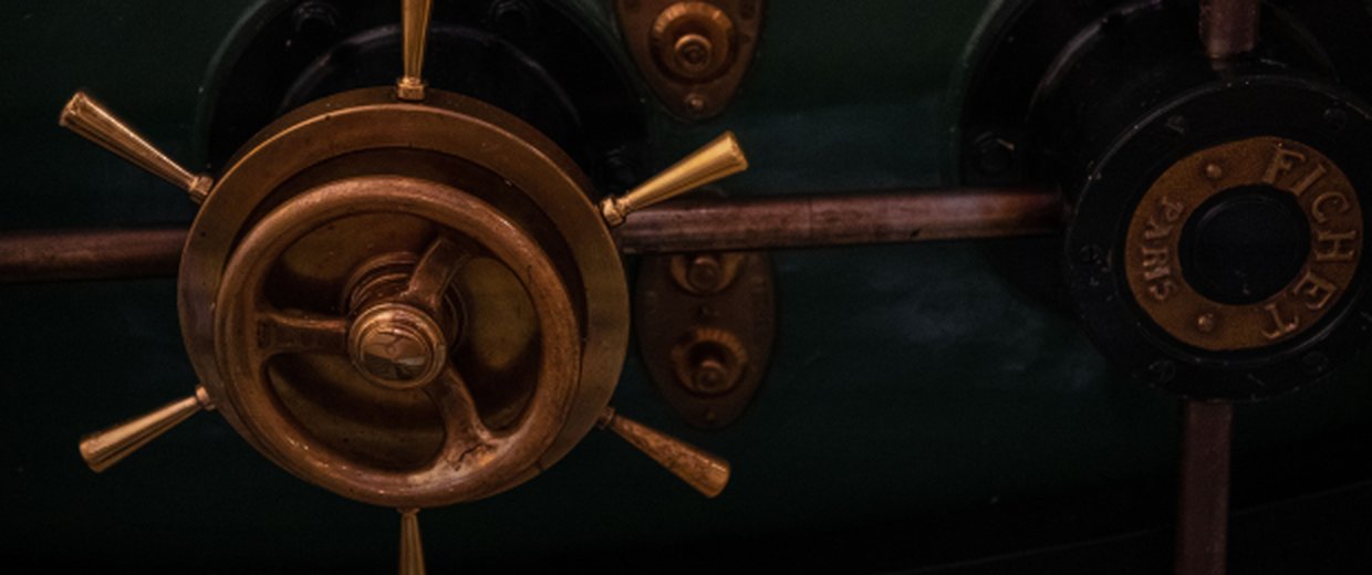 Antique bank vault mechanism